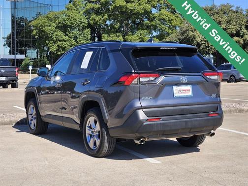 2025 Toyota RAV4 Hybrid XLE