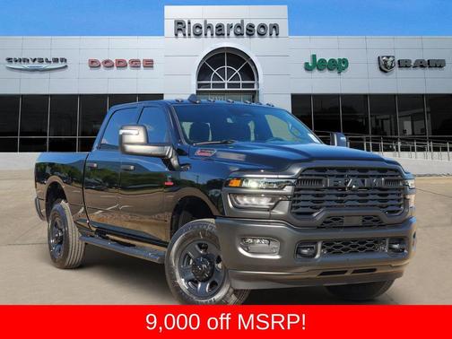 Diamond Black Crystal Pearlcoat 2026 RAM 2500 Tradesman Crew Cab 4x4 6'4' Box