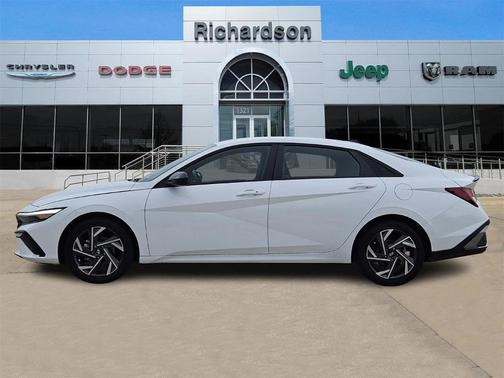 2025 Hyundai ELANTRA Sport