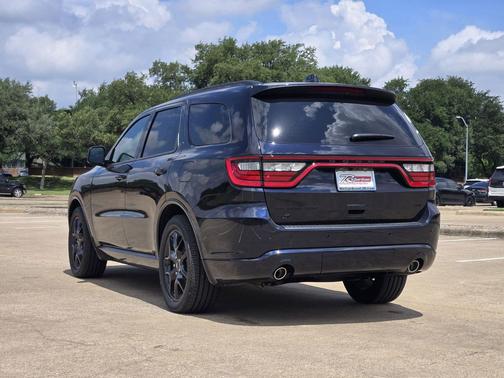 Night Moves 2026 Dodge Durango GT AWD HEMI V8