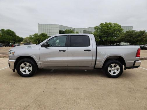 Billet Silver Metallic Clearcoat 2025 RAM 1500 Big Horn/Lone Star