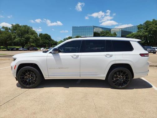 2022 Jeep Grand Cherokee L Overland