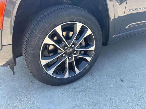 2022 Jeep Grand Cherokee L Overland