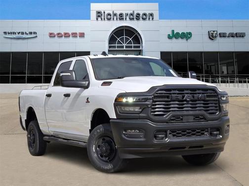 2026 RAM 2500 Tradesman Crew Cab 4x4 6'4' Box
