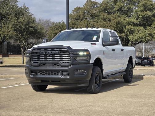 2026 RAM 2500 Tradesman Crew Cab 4x4 6'4' Box