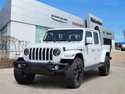 Bright White Clearcoat 2022 Jeep Gladiator Overland