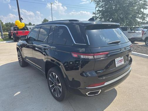 2023 Jeep Grand Cherokee 4xe Overland