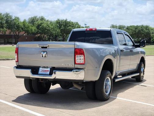 2023 RAM 3500 Tradesman Crew Cab 4x4 8' Box