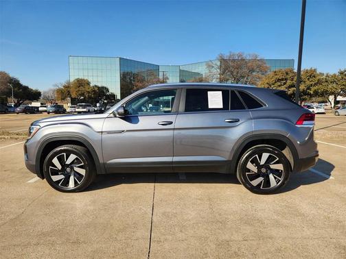 2025 Volkswagen Atlas Cross Sport 2.0T SE w/Technology 4MOTION
