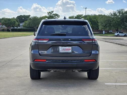 2024 Jeep Grand Cherokee Altitude