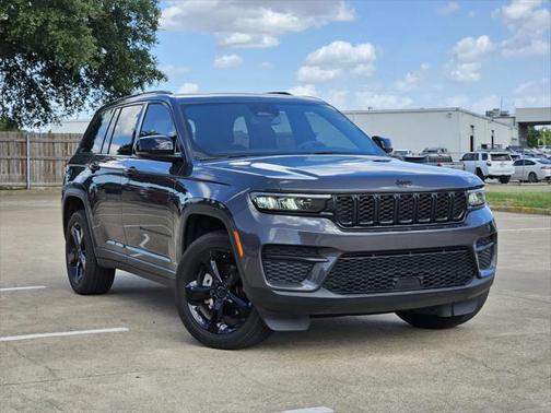 2024 Jeep Grand Cherokee Altitude