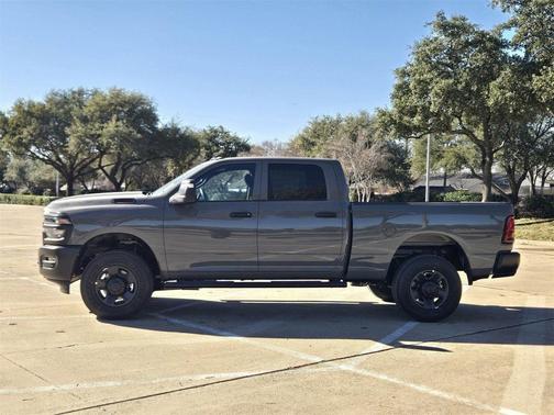 2026 RAM 2500 Tradesman Crew Cab 4x4 6'4' Box