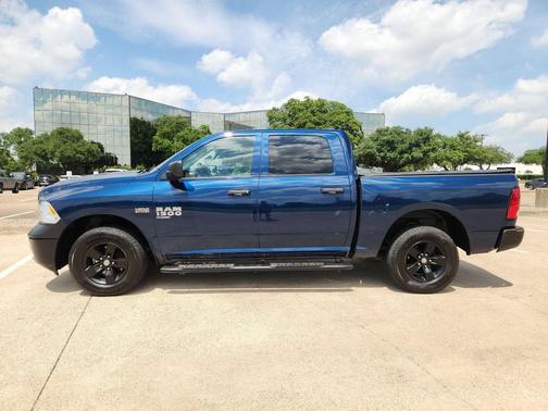Patriot Blue Pearlcoat 2020 RAM 1500 Tradesman
