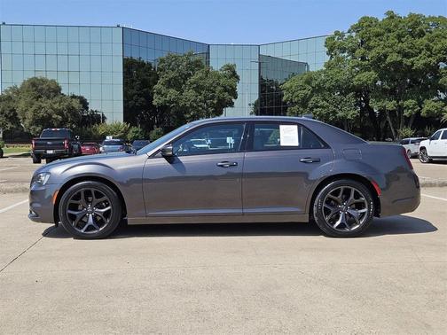 2021 Chrysler 300 S