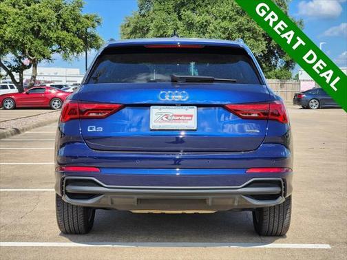 2024 Audi Q3 Premium 45 TFSI S line quattro Tiptronic