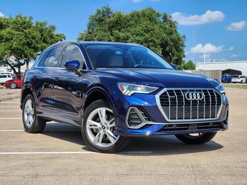 2024 Audi Q3 Premium 45 TFSI S line quattro Tiptronic