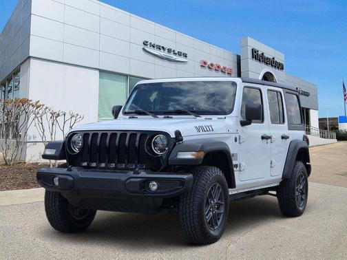 Bright White Clearcoat 2023 Jeep Wrangler Sport