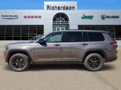Baltic Gray Metallic Clearcoat 2024 Jeep Grand Cherokee L Altitude