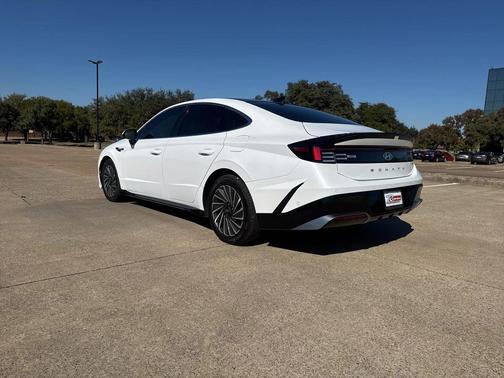 2025 Hyundai SONATA Hybrid Limited