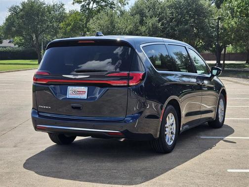 2025 Chrysler Pacifica L