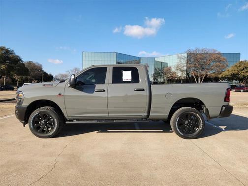 2026 RAM 2500 Tradesman Crew Cab 4x4 6'4' Box