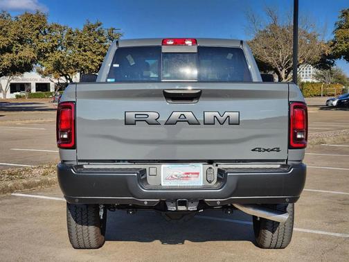 2026 RAM 2500 Tradesman Crew Cab 4x4 6'4' Box