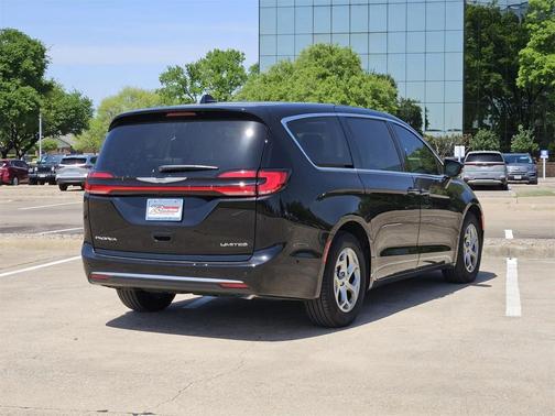 2024 Chrysler Pacifica Limited