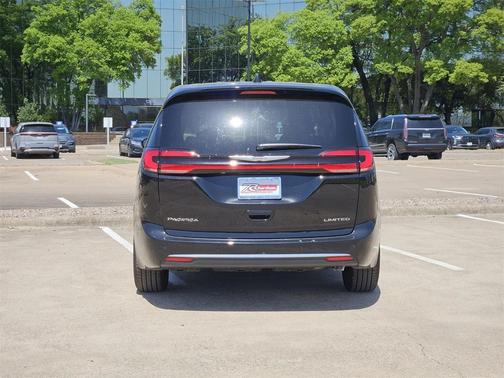 2024 Chrysler Pacifica Limited