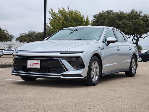 2025 Hyundai SONATA SE