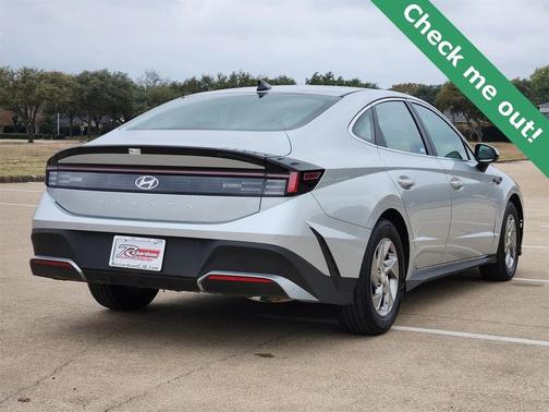 2025 Hyundai SONATA SE