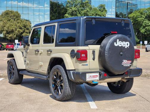 2022 Jeep Wrangler Unlimited 4xe Sahara