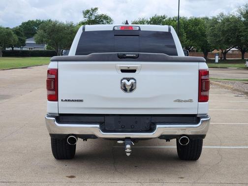 Bright White Clearcoat 2022 RAM 1500 Laramie