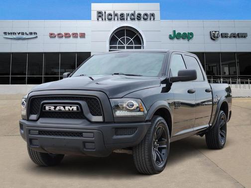 Diamond Black Crystal Pearlcoat 2024 RAM 1500 Classic SLT