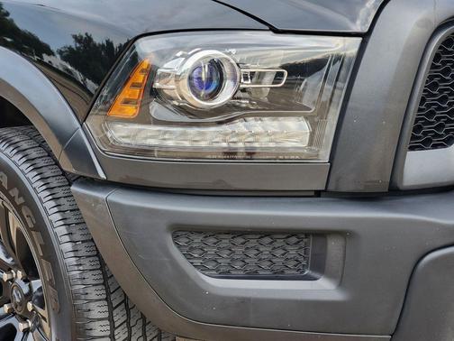 Diamond Black Crystal Pearlcoat 2024 RAM 1500 Classic SLT