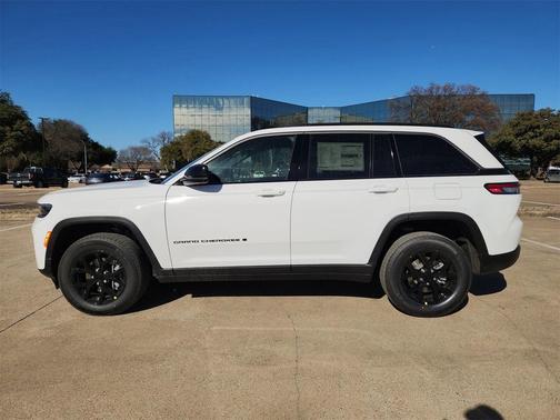 2026 Jeep Grand Cherokee Altitude