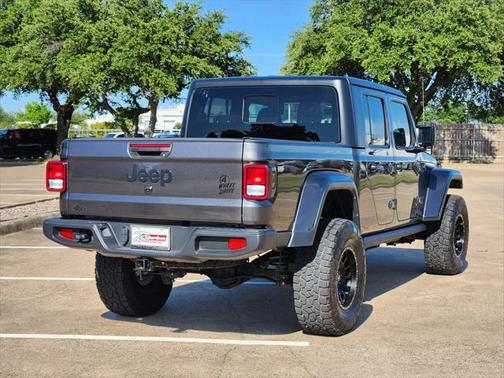 2022 Jeep Gladiator Sport
