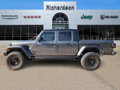 2022 Jeep Gladiator Sport