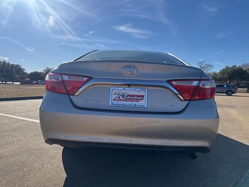 2016 Toyota Camry LE
