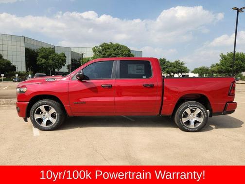 Molten Red Pearlcoat 2026 RAM 1500 Express