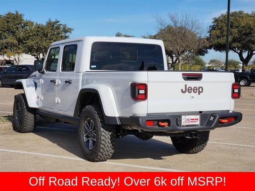 Bright White Clearcoat 2026 Jeep Gladiator Mojave 4x4
