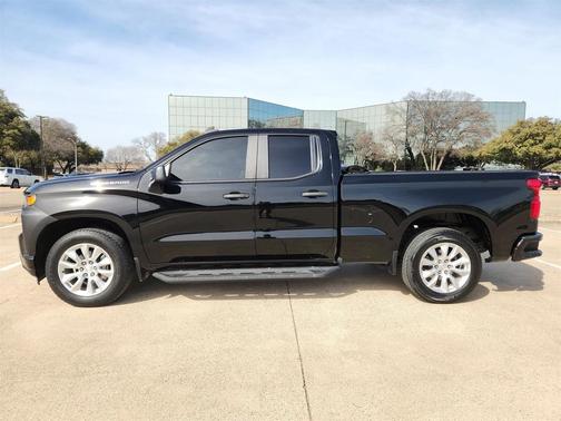 2022 Chevrolet Silverado 1500 Custom