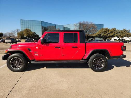 2023 Jeep Gladiator Overland