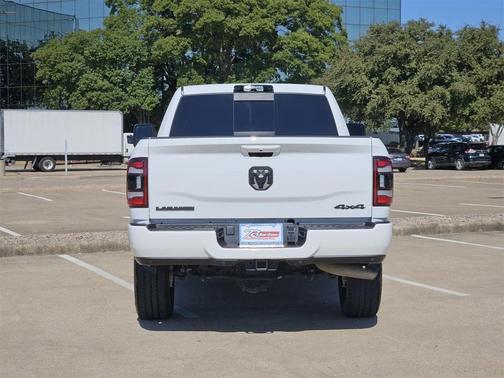 2024 RAM 2500 Laramie Crew Cab 4x4 6'4' Box