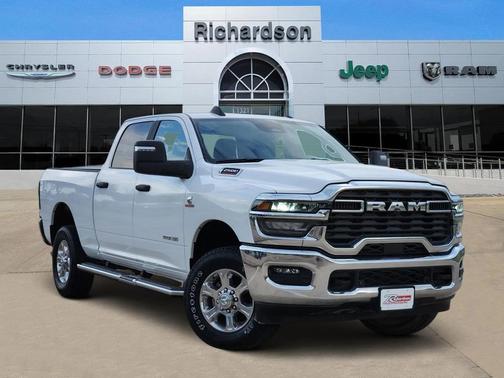 2025 RAM 2500 Lone Star Crew Cab 4x4 6'4' Box