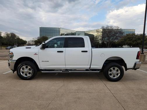 2025 RAM 2500 Lone Star Crew Cab 4x4 6'4' Box
