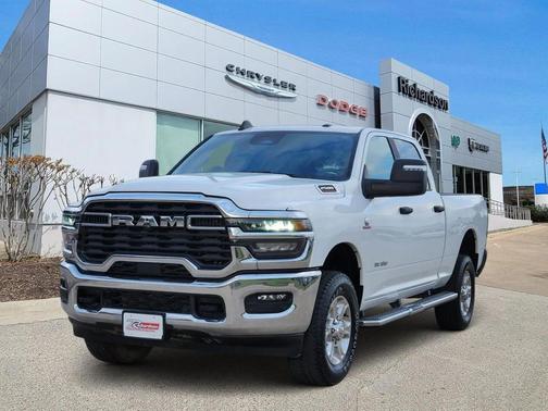 2025 RAM 2500 Lone Star Crew Cab 4x4 6'4' Box