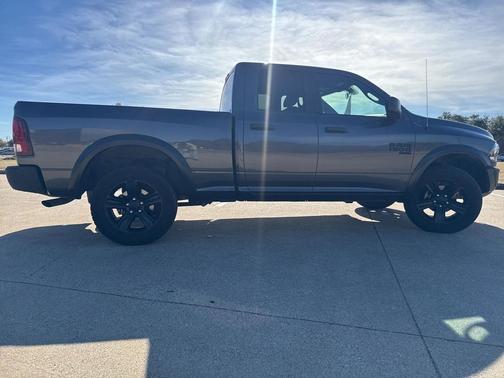 2022 RAM 1500 Classic SLT