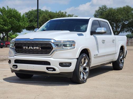 Ivory White Tri-Coat Pearlcoat 2020 RAM 1500 Limited