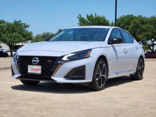 2023 Nissan Altima SR FWD