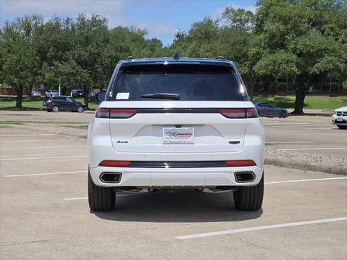 2025 Jeep Grand Cherokee Summit